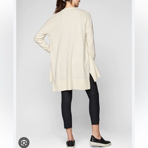 Athleta Stargazer Wrap Cashmere • Wool blend - Picture 2 of 10